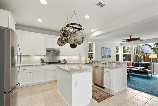 2015 Bishop Pl, Davis, CA 95618