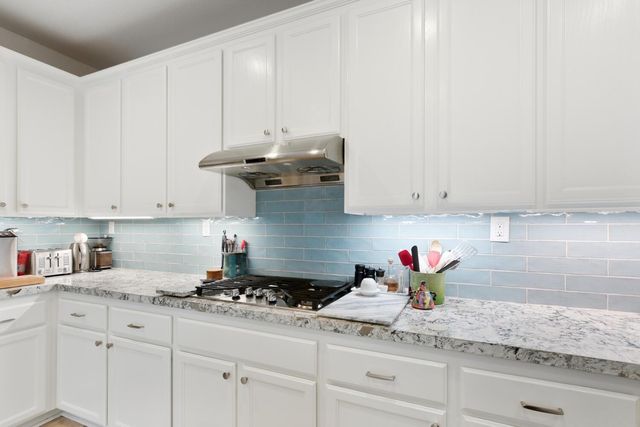 2015 Bishop Pl, Davis, CA 95618