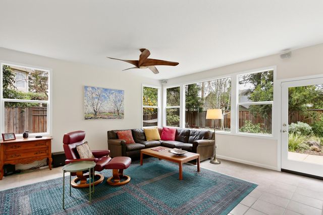 2015 Bishop Pl, Davis, CA 95618