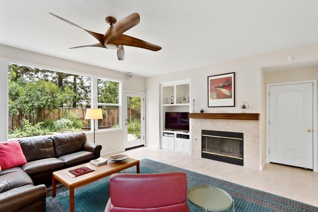 2015 Bishop Pl, Davis, CA 95618