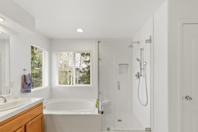 2015 Bishop Pl, Davis, CA 95618