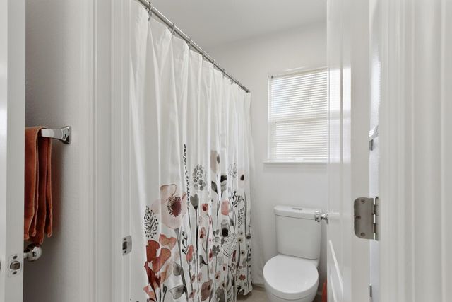 2015 Bishop Pl, Davis, CA 95618