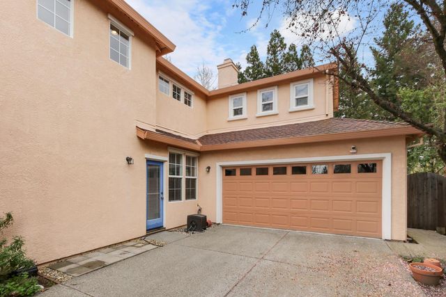 2015 Bishop Pl, Davis, CA 95618