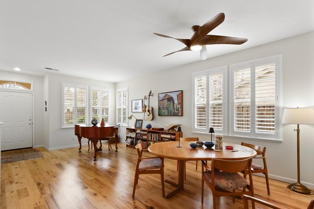 2015 Bishop Pl, Davis, CA 95618