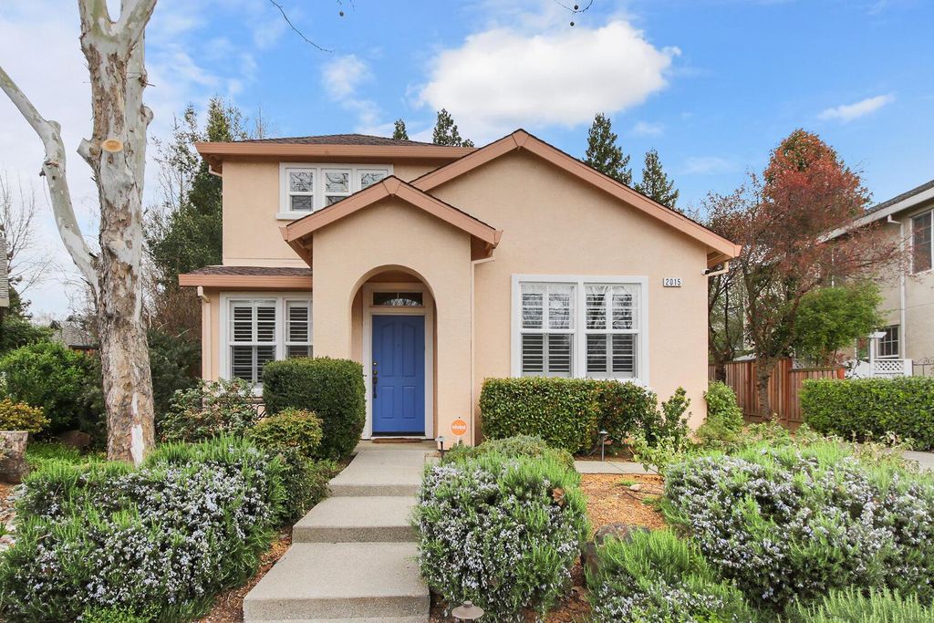 2015 Bishop Pl, Davis, CA 95618