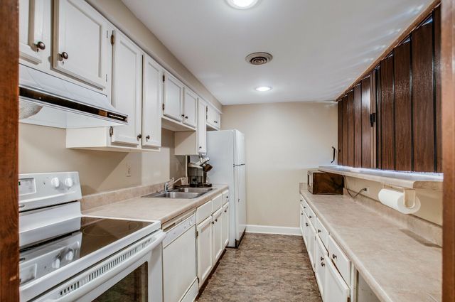 4487 Post Pl Apt 170, Nashville, TN 37205