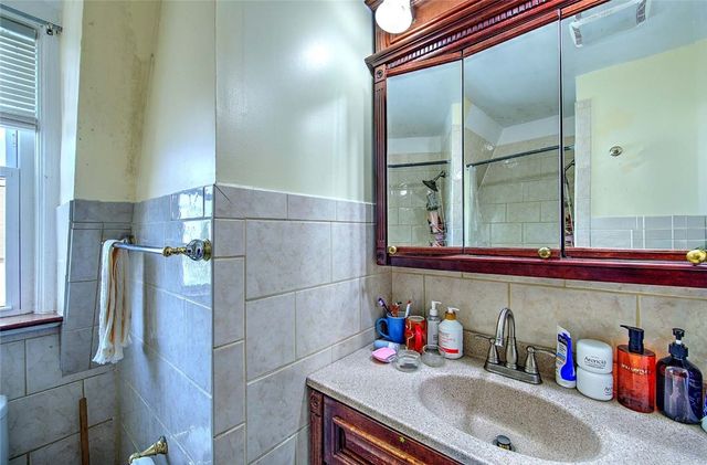 370 Thayer Street 6, Providence, RI 02906