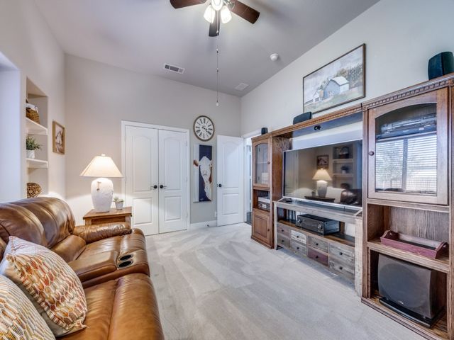 1215 Fire Fly Ridge, Blue Ridge, TX 75424