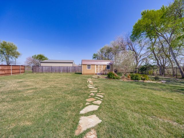 1215 Fire Fly Ridge, Blue Ridge, TX 75424