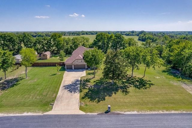 1215 Fire Fly Ridge, Blue Ridge, TX 75424