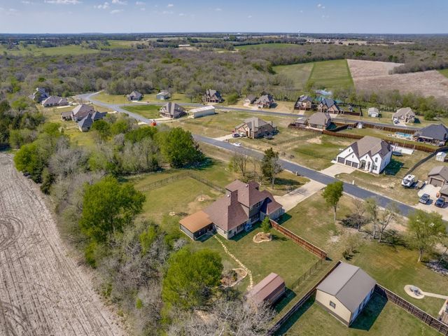 1215 Fire Fly Ridge, Blue Ridge, TX 75424