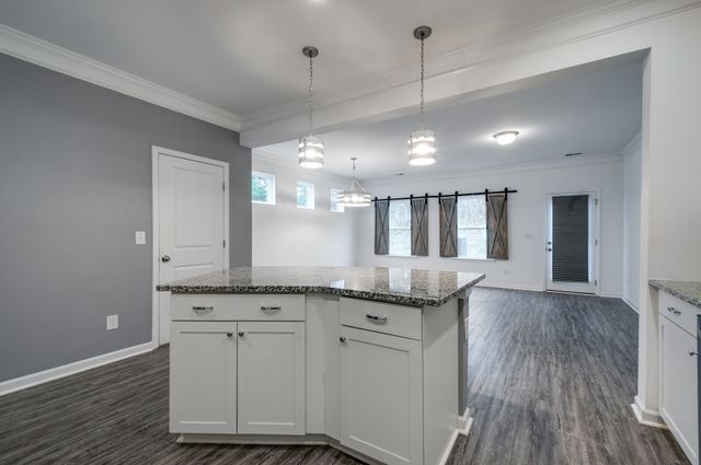 2817 Dixie Rd, Columbia, TN 38401