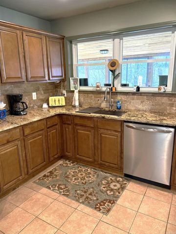 585 Narrows Drive, Greers Ferry, AR 72067