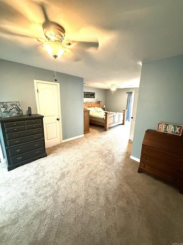 585 Narrows Drive, Greers Ferry, AR 72067