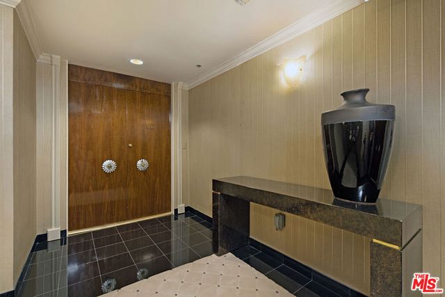 1333 S Beverly Glen 302, Los Angeles, CA 90024