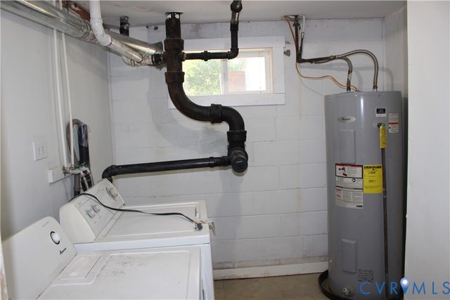 1308 Lee Ln, Hopewell, VA 23860