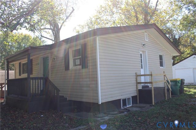 1308 Lee Ln, Hopewell, VA 23860