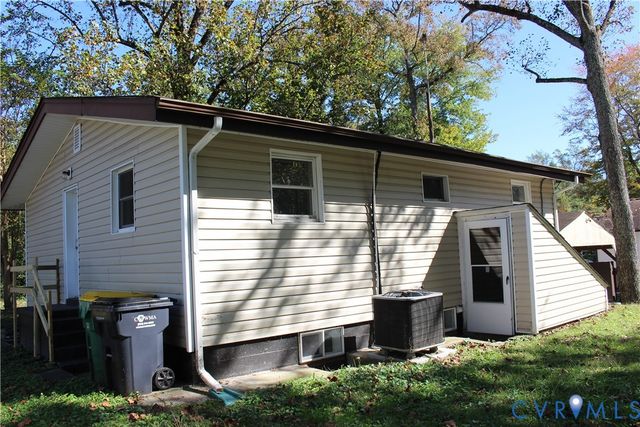 1308 Lee Ln, Hopewell, VA 23860