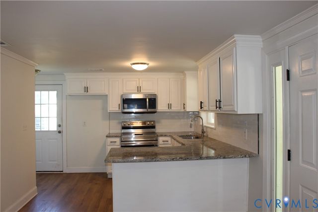 1308 Lee Ln, Hopewell, VA 23860