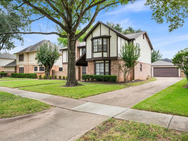 2715 River Birch Drive, Sugar Land, TX 77479