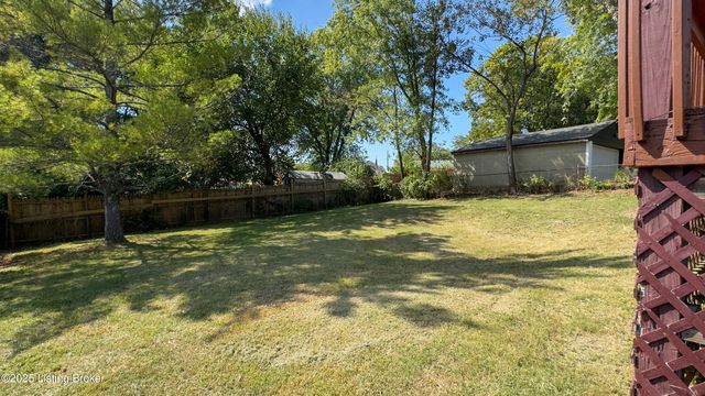6812 Abbott Ln, Crestwood, KY 40014