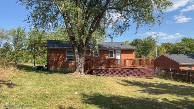 6812 Abbott Ln, Crestwood, KY 40014