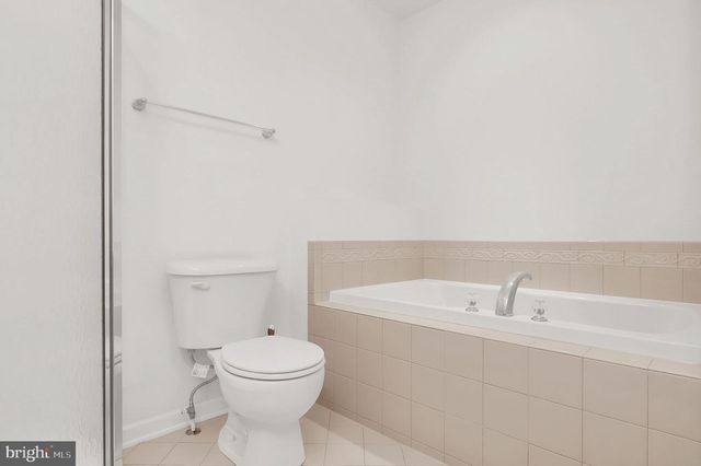 18264 ROY CROFT DR, Hagerstown, MD 21740