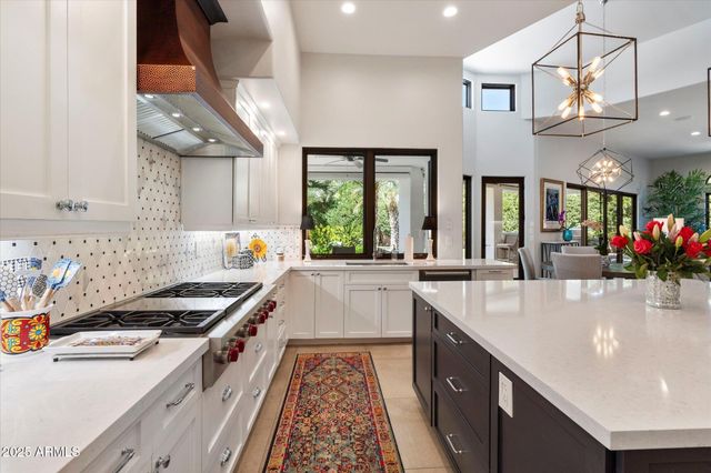 6600 N CARDINAL Drive, Paradise Valley, AZ 85253