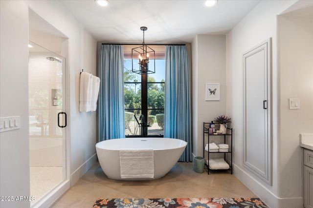 6600 N CARDINAL Drive, Paradise Valley, AZ 85253