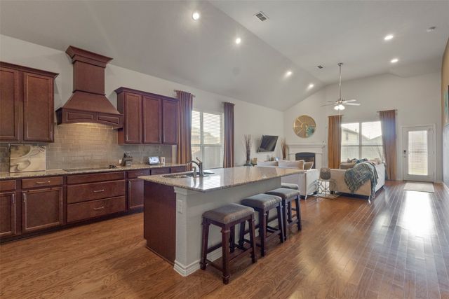 3712 Harbour Mist Trail, Denton, TX 76208