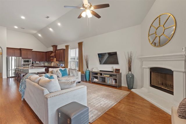 3712 Harbour Mist Trail, Denton, TX 76208