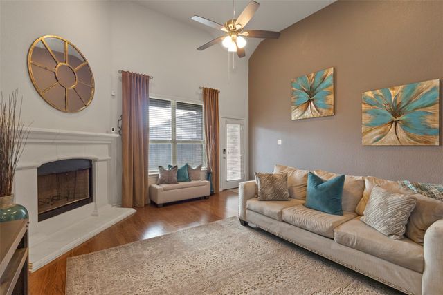3712 Harbour Mist Trail, Denton, TX 76208