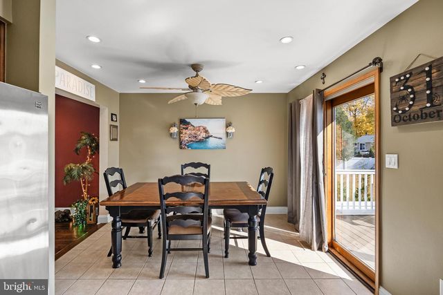 33 SARATOGA RD, Stratford, NJ 08084