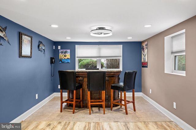 33 SARATOGA RD, Stratford, NJ 08084