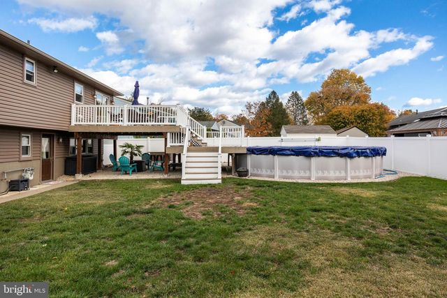 33 SARATOGA RD, Stratford, NJ 08084