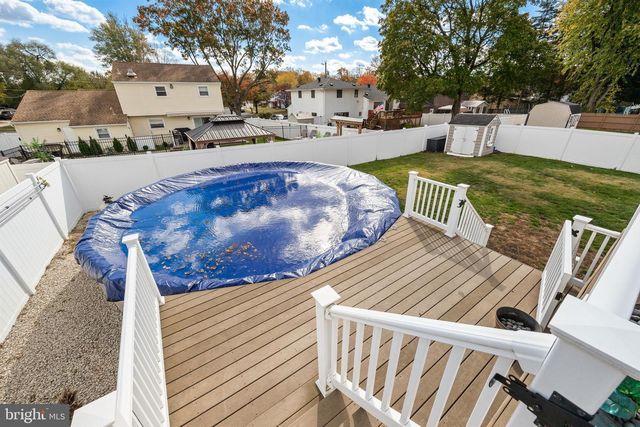 33 SARATOGA RD, Stratford, NJ 08084