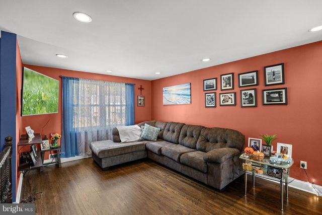 33 SARATOGA RD, Stratford, NJ 08084