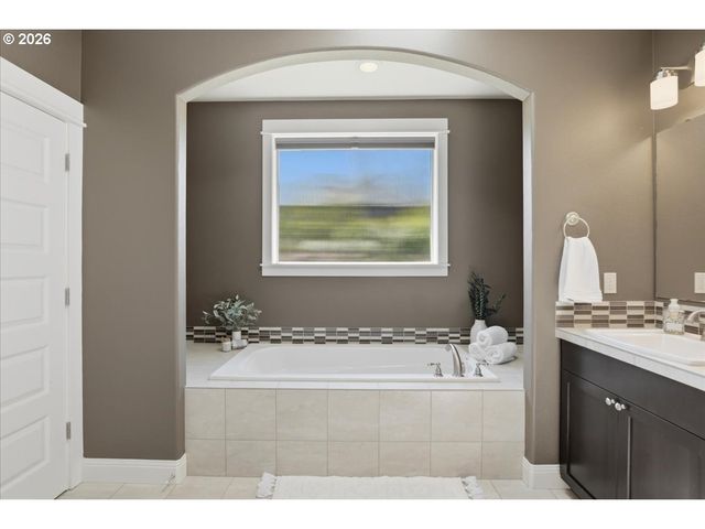 5509 Nw 142ND St, Vancouver, WA 98685