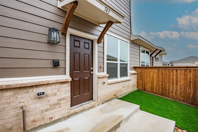 741 Wheatfield Drive, Venus, TX 76084