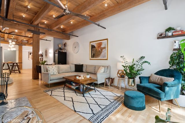 612 N Oakley Boulevard 112, Chicago, IL 60612