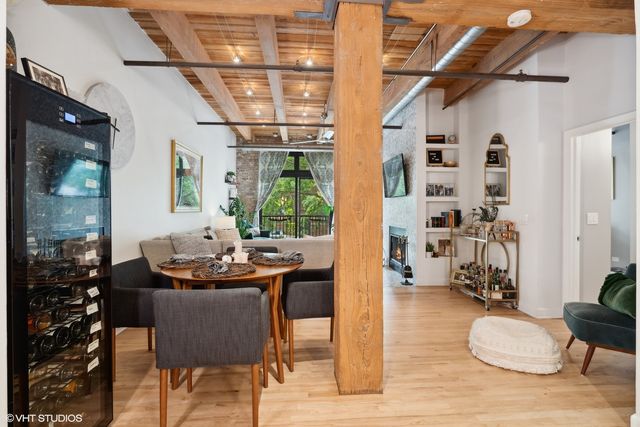 612 N Oakley Boulevard 112, Chicago, IL 60612