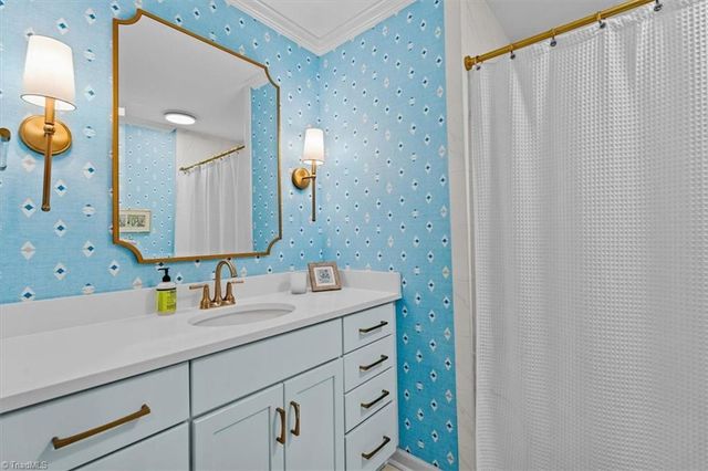 3011 Round Hill Road, Greensboro, NC 27408