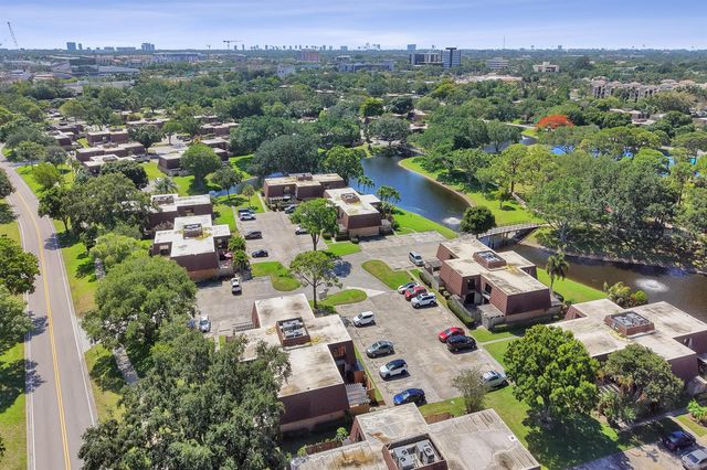 1126 11th Lane, Palm Beach Gardens, FL 33418