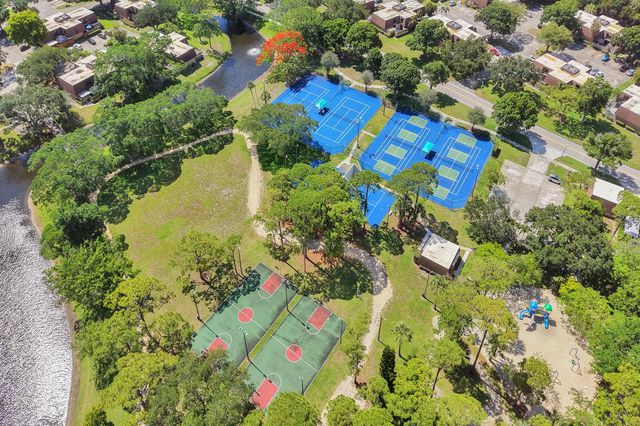 1126 11th Lane, Palm Beach Gardens, FL 33418