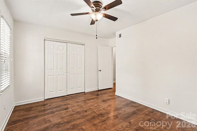 3720 Park Road L, Charlotte, NC 28209