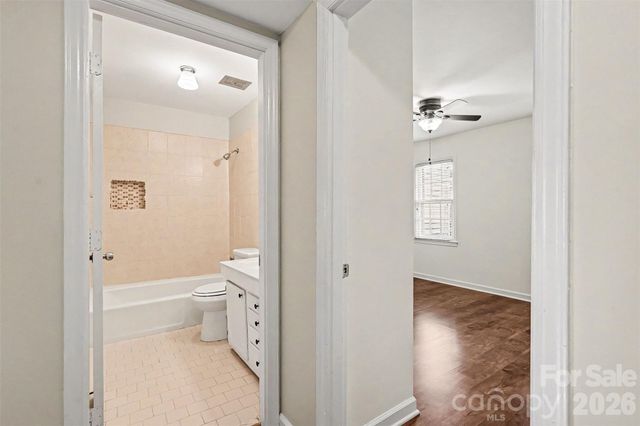 3720 Park Road L, Charlotte, NC 28209