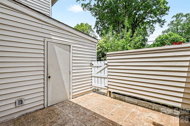 3720 Park Road L, Charlotte, NC 28209