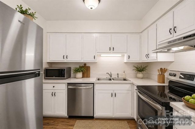 3720 Park Road L, Charlotte, NC 28209