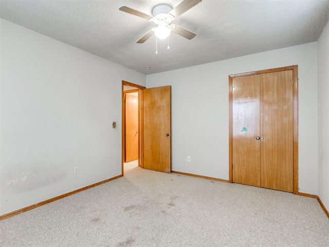 2109 Castle Rock, Edmond, OK 73003