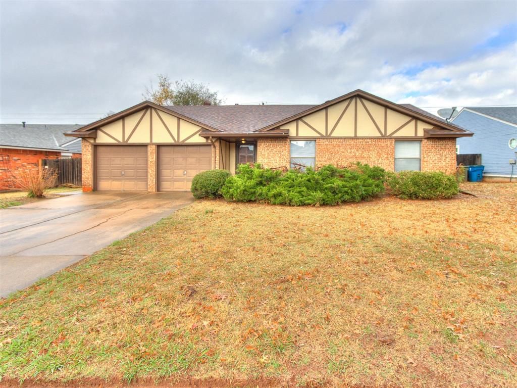 2109 Castle Rock, Edmond, OK 73003